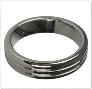 Titus Stainless Steel Ring | RIBBED