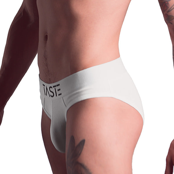 TASTE Signature Brief | White