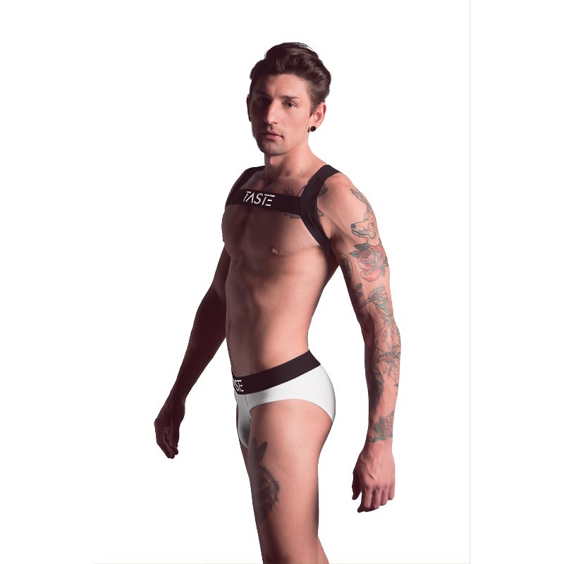 TASTE Signature Brief | White & Black